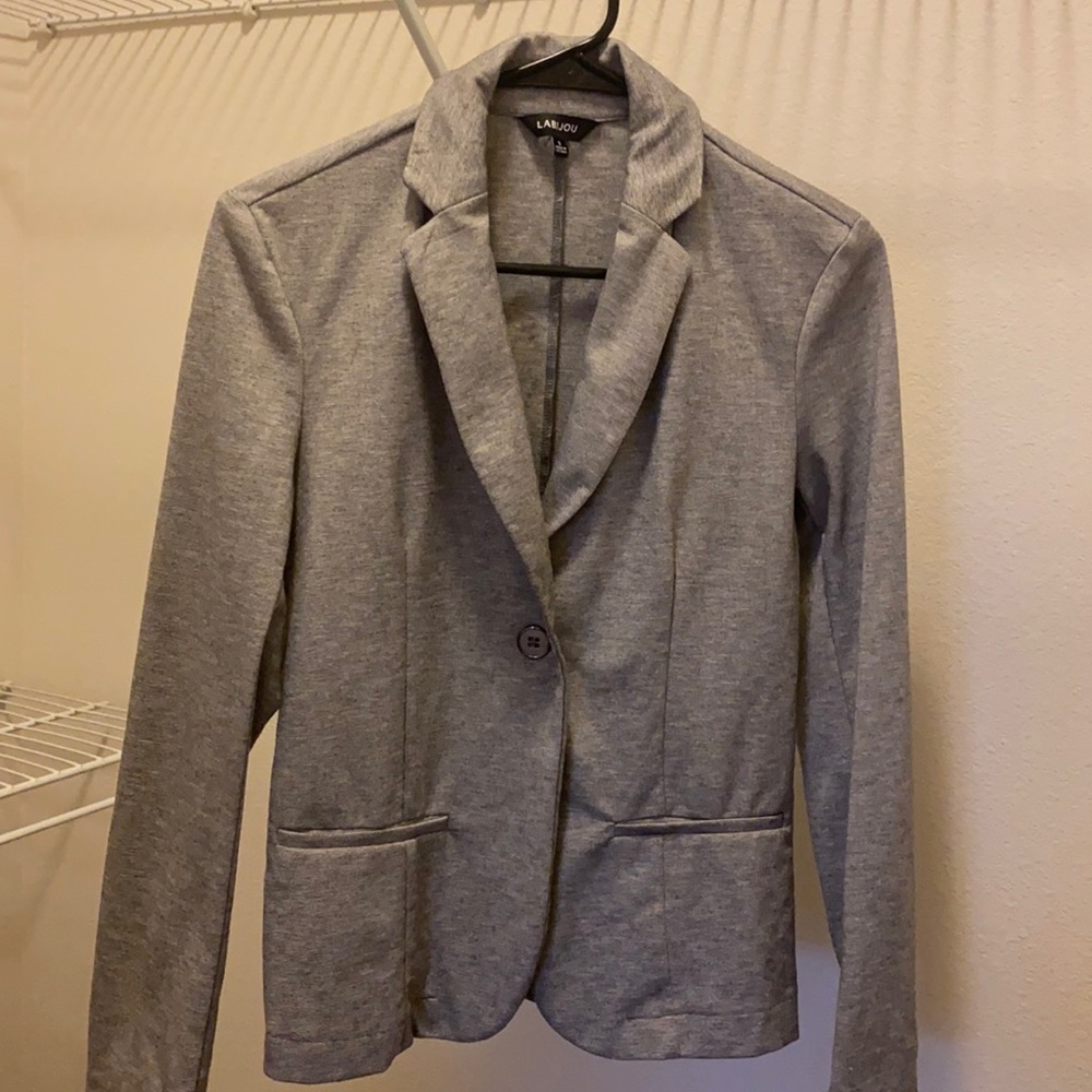 Grey blazer